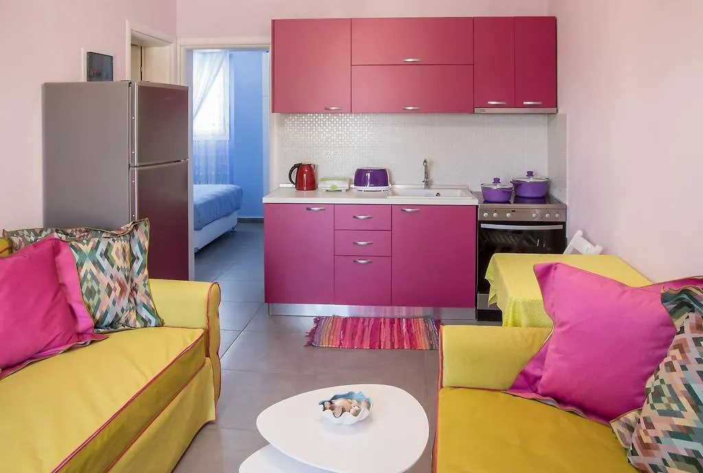 אורמוס פנגיאס Ormos View Apartments
